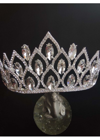 Стилна сватбена корона с кристали модел Queen of the Oasis